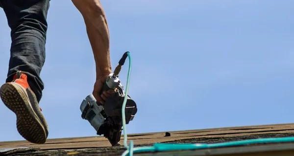 What Sets a Quality Roof Replacement Contractor Apart in Seymour